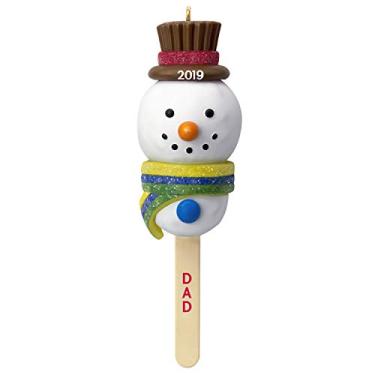 Imagem de Hallmark Enfeite de Natal Lembrança de 2019 Ano Namorado Papai Bolo Pop Boneco de Neve