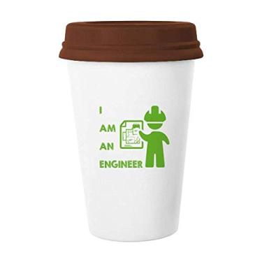 Imagem de Caneca de vidro de cerâmica com posição de capacete de engenheiro gráfico