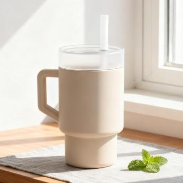 Imagem de Copo de silicone de 325 ml com alça, tampa rosqueada e canudo de silicone macio removível, garrafa de água reutilizável, presentes para meninos e meninas, bege + branco