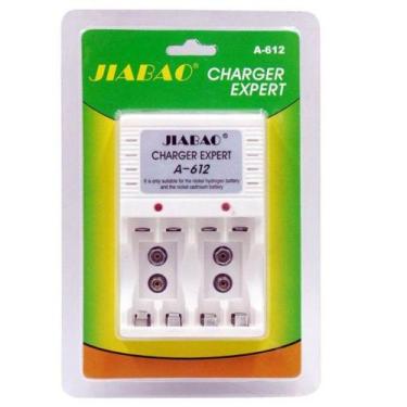 Imagem de Carregador de Pilha com 4 Pilhas recarregáveis - JIABAO