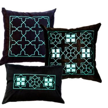 Imagem de Kit 3 Almofadas Bordadas em Veludo Preto - Jade - Lovely Sonhos