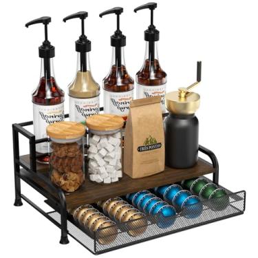Imagem de PONEYA Organizador de xarope de café, rack de xarope de 8 garrafas de 3 camadas com gaveta para cápsulas Nespresso, comporta até 30 cápsulas grandes ou 40 pequenas, organizador de cafeteria de bancada