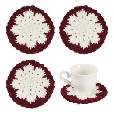 Imagem de Handship 3 peças de porta-copos de crochê de floco de neve 9 cm vermelho escuro, porta-copos de macramê de tecido feito à mão de Natal para bebidas, mesa de café, casa, cozinha, escritório, decorações