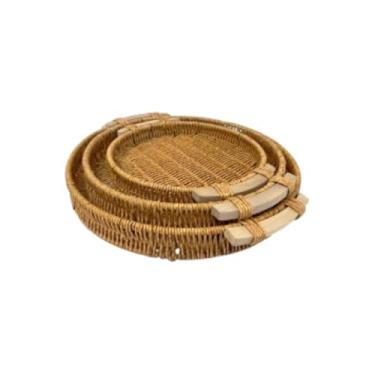 Imagem de Kit 3 Bandejas Redondas em Madeira, Metal e Plástico, Empilháveis, Tamanhos 24/30/35 cm, Decorativas para Mesa e Organização