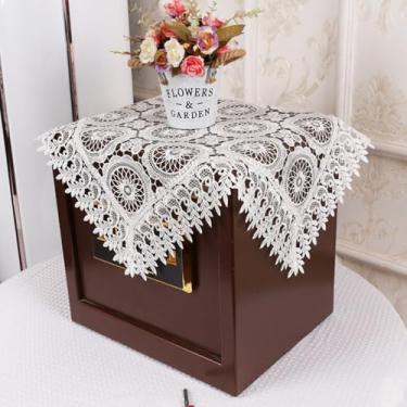 Imagem de Wuluwala Toalha de mesa quadrada pequena de cabeceira floral para mesa de cabeceira de pano estilo francês com acabamento de renda para quarto, cômoda, festa, cozinha, decoração de casa, branca, 56 x