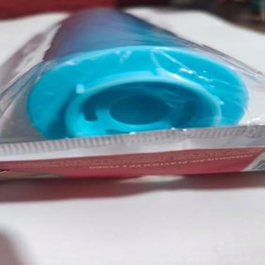 Imagem de Bomba manual de vacuo, succao rapida e eficiente, sacos plasticos, pratica, compacta, azul.