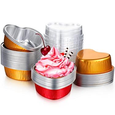 Imagem de Honeydak 50 conjuntos de formas de bolo em forma de coração para dia dos namorados com tampas, formas de cupcake de folha de alumínio, 100 ml, mini copos descartáveis para bolos para aniversário de