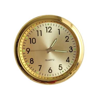 Imagem de Modelo de relógio redondo dourado com móveis de casa de bonecas em min