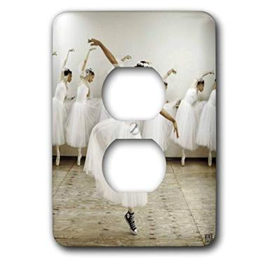 Imagem de 3dRose lsp_10015_6 Dançarino de balé feliz com um vestido romântico e ainda usando converse snickers, a alegria de ser diferente de 2 plugues