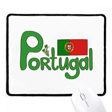 Imagem de Mousepad com estampa verde da bandeira nacional de Portugal, borda costurada, tapete de borracha para jogos