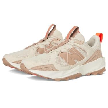 Imagem de New Balance Tênis feminino de camurça Dynasoft Tektrel V1, Bisque/Flat Taupe/Urgent Red, 6.5 Wide