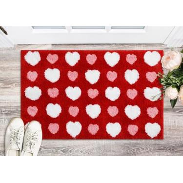 Imagem de JarThenaAMCS Tapete de banheiro Dia dos Namorados 19,7 x 81,5 polegadas Tapete de banho adornado absorvente antiderrapante tapete de chuveiro vermelho rosa branco amor coração tapete de porta frontal