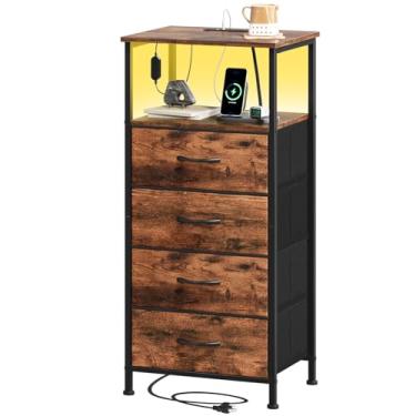 Imagem de Somdot Mesa de cabeceira alta com estação de carregamento e luz LED para quarto, cômoda de 4 gavetas com caixotes de tecido para cabeceira, dormitório, armário, lavanderia, entrada, estampa de grão de