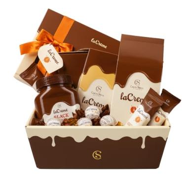 Imagem de Cesta Presente laCreme Cacau Show Com 13 Chocolates, Cremosidade Irresistível em Diferentes Formatos, ao Leite, Branco e Mezzo, Embalagem para Presente Inclusa, Caixa Presente 225g + Trufas 160g, Inclui Slack 315g, Tabletes 100g e Minis 20g