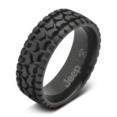 Imagem de Manly Bands | The Rock Crawler | Anel masculino oficialmente licenciado Jeep | Gravação de pneu de caminhão | Anel preto para homens | Feito com metal autêntico Jeep | Tamanho do anel 5-17 | 8 mm de
