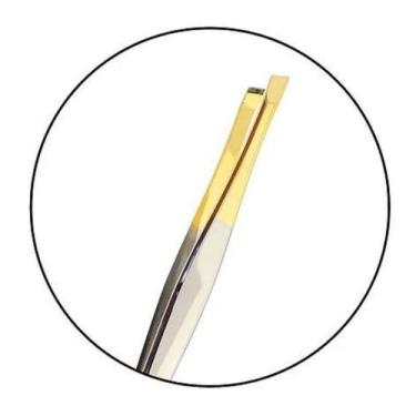 Imagem de Pinça Chanfrada Dourada Profissional para Sobrancelhas TW085HG Klass V