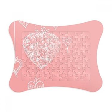 Imagem de Moldura de quebra-cabeça para decoração de fotos do Dia dos Namorados com flores de coração rosa