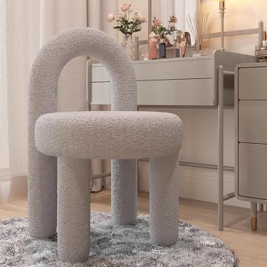 Imagem de Cadeira de vaidade com encosto Cadeiras de vaidade modernas para maquiagem feitas de metal + lã de cordeiro, cadeira de maquiagem para penteadeira fofa para camarim, cinza, 40 * 44 * 74 cm