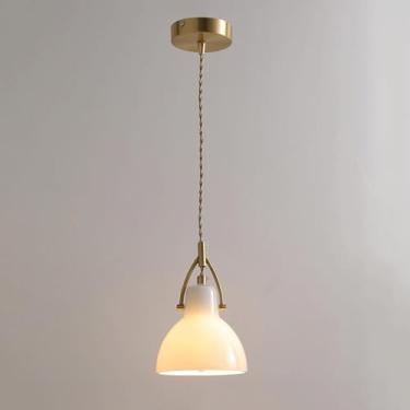 Imagem de YQSLQZZ Luz pendente pequena de vidro creme, lustre de iluminação decorativa para sala de jantar ilha de cozinha, luzes de teto penduradas sobre a pia da mesa de jantar, altura ajustável