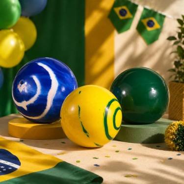 Imagem de 3 Bolas Coloridas Infantil Recreação Futebol Copa do Mundo Brinquedo R