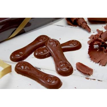 Imagem de Chocolates ao Leite em pedaços pequenos. Na caixa vem 25 Unidades