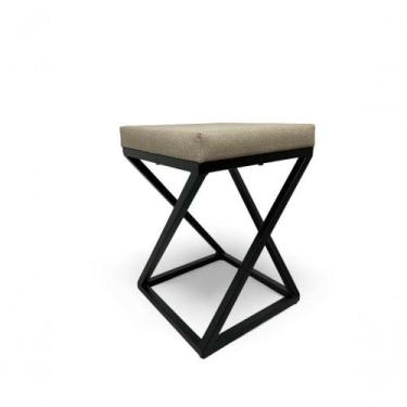 Imagem de Banquinho Zênite - Metalon Preto - Assento Estofado Bege - 47cm - Casa