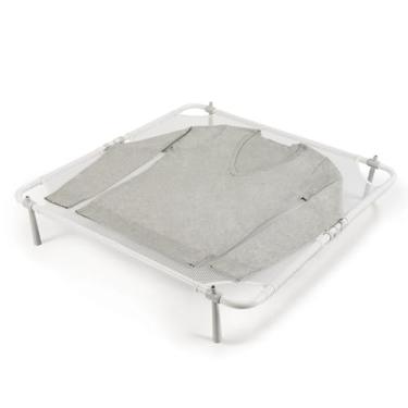 Imagem de OXO Suporte de secagem de suéter dobrável com pernas dobradas