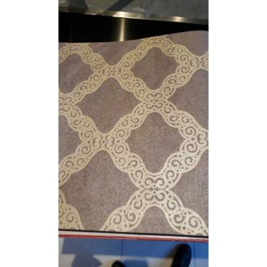 Imagem de Papel De Parede Lavável Marrom Com Arabesco Dourado