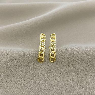 Imagem de Brinco Ear Hook Elos com detalhes em Zircônia