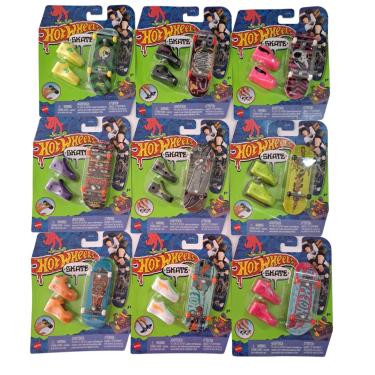 Imagem de Skate - Hot Wheels - Brinquedo Skateboard Com Tenis (HGT46) MATTEL