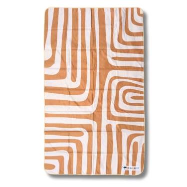 Imagem de Wallafit - Toalha de Microfibra, Tamanho Gigante, 150x90cm, Ultra-absorvente, Seca Rápido, Sem Odor, Leve, Compacta, Praia, natação, viagens, trilhas (Areia Dourada)