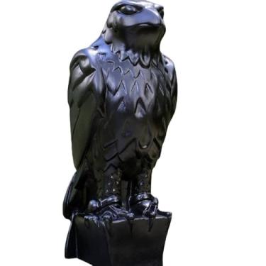 Imagem de zaoalife Estátua de águia negra, ornamento de mesa de falcão, estátua de falcão de resina, escultura de animal requintada, escultura realista de águia