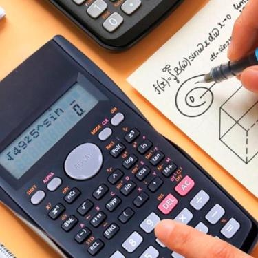 Imagem de Calculadora Científica com 240 Funções e Display de 2 Linhas + capa - 