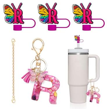 Imagem de DMLNN Capa de palha para Stanley Cup, 3 peças de capa de canudo com letra inicial borboleta com chaveiros de letra inicial para mulheres, lindas capas de silicone para copos Stanley 30 e 1,134 g -