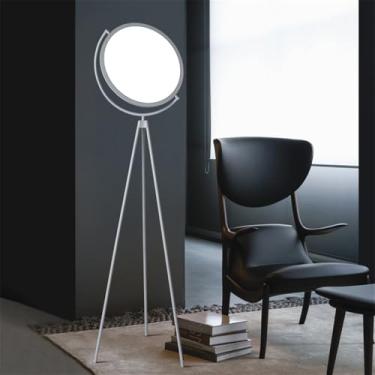 Imagem de Luminária de chão contemporânea de luxo, com design moderno e artístico, ideal para sala de estar, quarto, escritório, casa de campo, hotel ou residências. Possui LED, design retrô e criativ