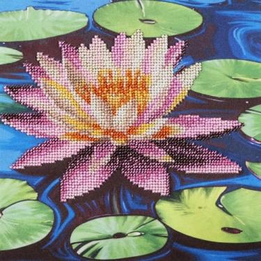 Imagem de AllAboutEmbroideryUA Kit de bordado de miçangas Water Lily DA-2111 Kit floral de ponto cruz com contas