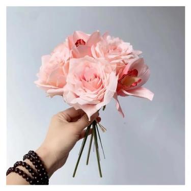 Imagem de LICONG-2020 Decoração de primavera - Buquê de simulação de dama de honra, rosas de seda, orquídeas, fúcsia, flores artificiais fúcsia, faça você mesmo, decoração de loja de festa em casa, suprimentos