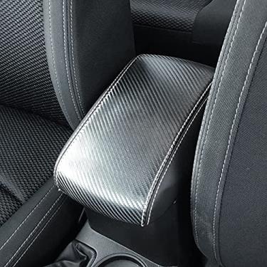 Imagem de INTGET Capa de console para Subaru Forester 2017 2018 Acessórios 2013 2014 2015 2016 Protetor de assento de couro para descanso de braço protetor de assento para Subaru Forester Center Console (textura de fibra de carbono)
