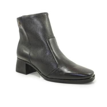 Imagem de Bota Feminina Cano Curto Pegada em Couro Bico Quadrado, 34, Preto