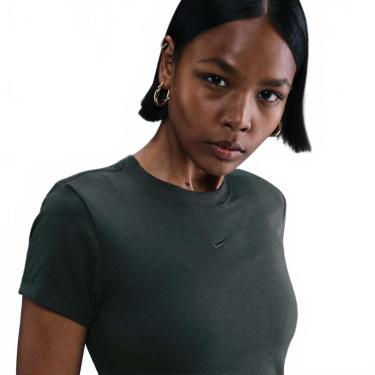 Imagem de Camiseta Nike Sportswear Chill Knit Cropped Feminina-Feminino