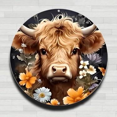 Imagem de Placa de parede redonda de metal rústico com cabeça de vaca desgrenhada entre flores de jardim, 20 cm, presentes e decoração para casa, escritório, café e quintal