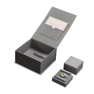 Imagem de Papten Caixa de presente de anel de veludo com caixa de embalagem externa, cartão de felicitações em branco incluído, perfeito para noivado de casamento (cinza)