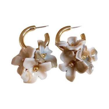 Imagem de Brincos Vintage Em Acrílico Em Forma De C Com Pétalas Florais, Joias D