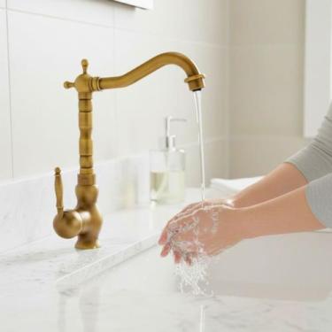 Imagem de Torneira Alta Cozinha Banheiro Lavabo Monocomando Gourmet Bancada Cor 