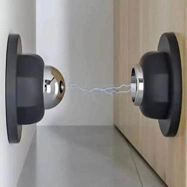 Imagem de Prendedor Magnético de Porta com Fixação Adesiva e Parafusos – Batente Trava Fixador de Aço Inoxidável, Protege Paredes, Instalação Fácil, Uso em Casa e Escritório (Preto)