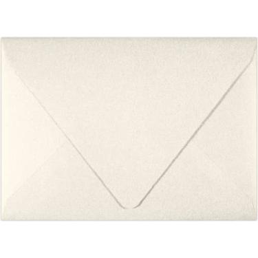 Imagem de Envelope de convite LUXPaper A1 em quartzo metálico de 80 lb para cartões de 3 1/2 x 4 7/8, envelopes impressos para convites, com cola umedecida, pacote com 50, tamanho da embalagem 3 5/8 x 5 1/8 (quartzo)