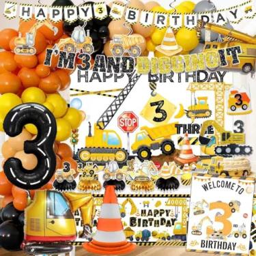 Imagem de Materiais de festa de 3 anos de construção para meninos com tema de caminhão basculante, decorações de aniversário de 3 anos - Inclui balão, pano de fundo, topo de bolo, pôster de marco, chapéu, balão