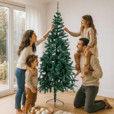 Imagem de Árvore de Natal Verde Tradicional, 1,80m de Altura, 720 Galhos em PVC e Ferro, Base 1m de Diâmetro, Desmontável, para Decoração Residencial e Comercial 1,80 m 720 GALHOS