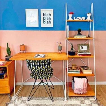 Imagem de Home Office Escrivaninha e Estante Escada Industrial de Ferro e Madeir