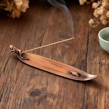 Imagem de Suporte de incenso de folha de bambu cor bronze antigo 23 cm com 3 furos, apanhador de cinzas para meditação e decoração de casa